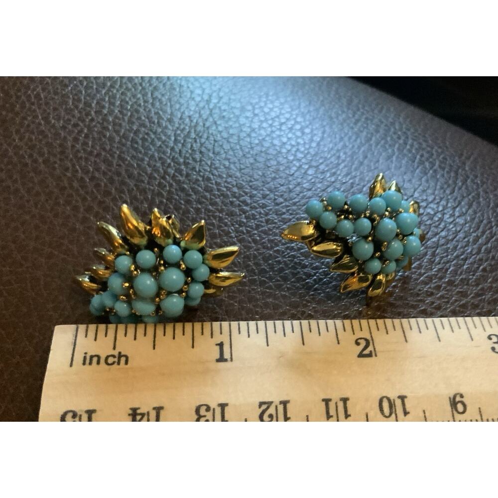 Antique Turquoise Gold Earrings Flower Museum VTG Revival Leaf Botanical Cluster - Picture 6 of 6